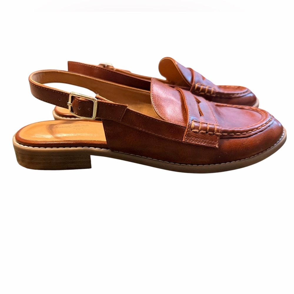 Universal Thread Tan Leather Slingback Penny Loafers